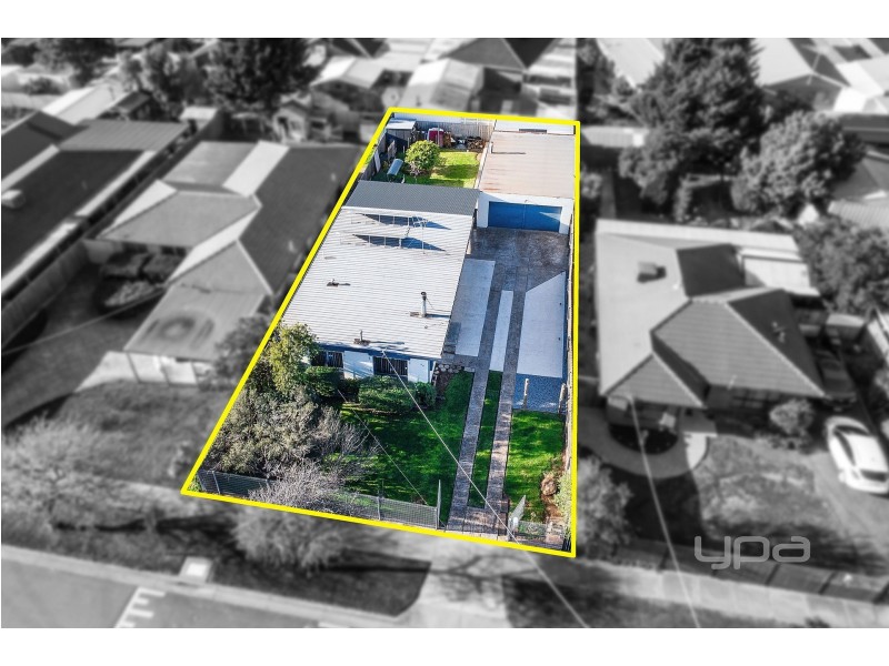 60 Westcott Parade, Rockbank VIC 3335