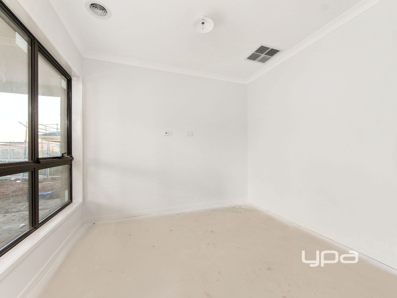 63 Legrange Crescent, Plumpton VIC 3335