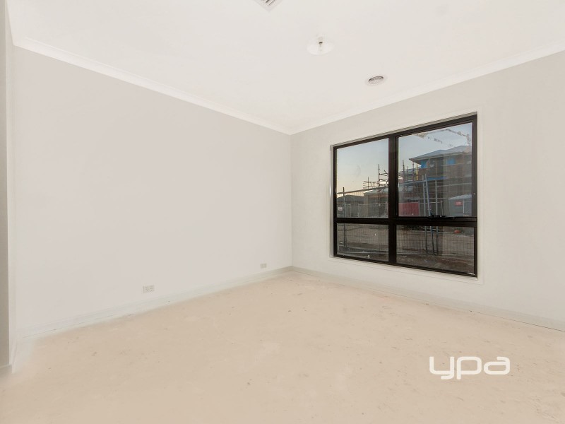 63 Legrange Crescent, Plumpton VIC 3335