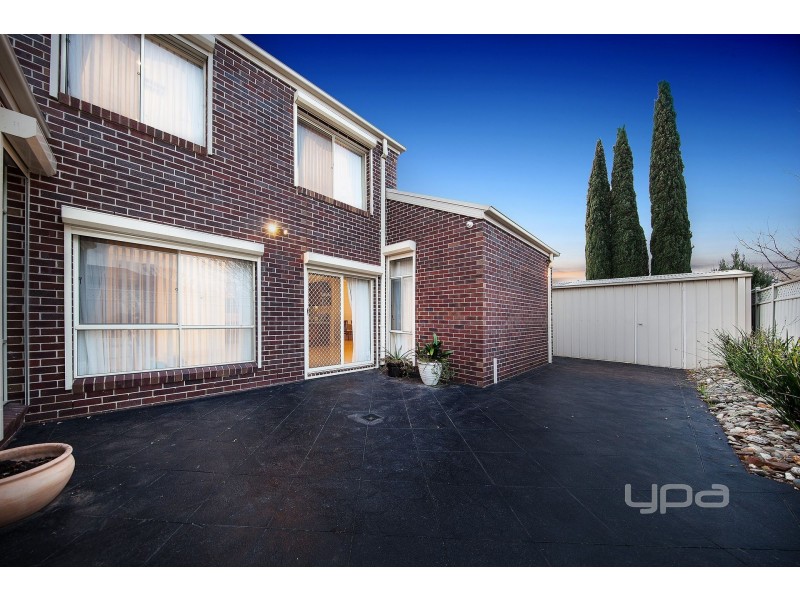 43 St Georges Avenue, Caroline Springs VIC 3023