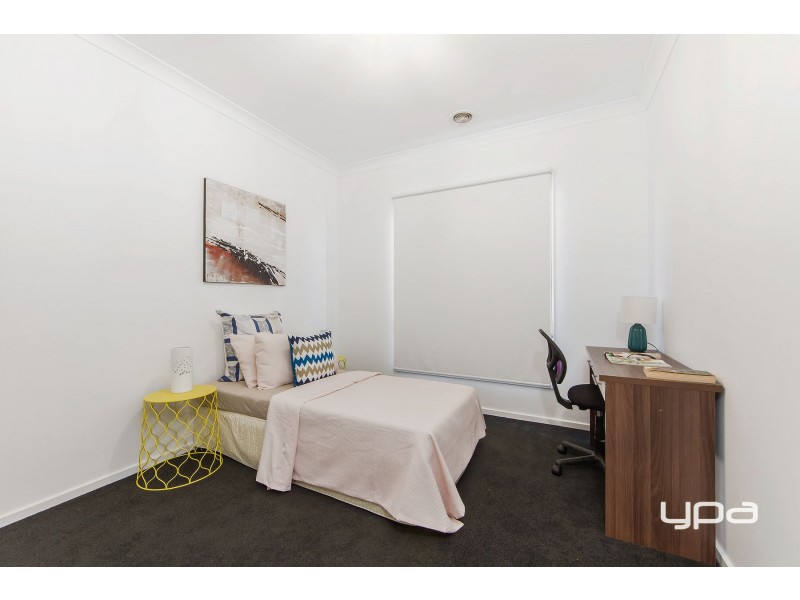 43 Wyperfeld Circuit, Caroline Springs VIC 3023