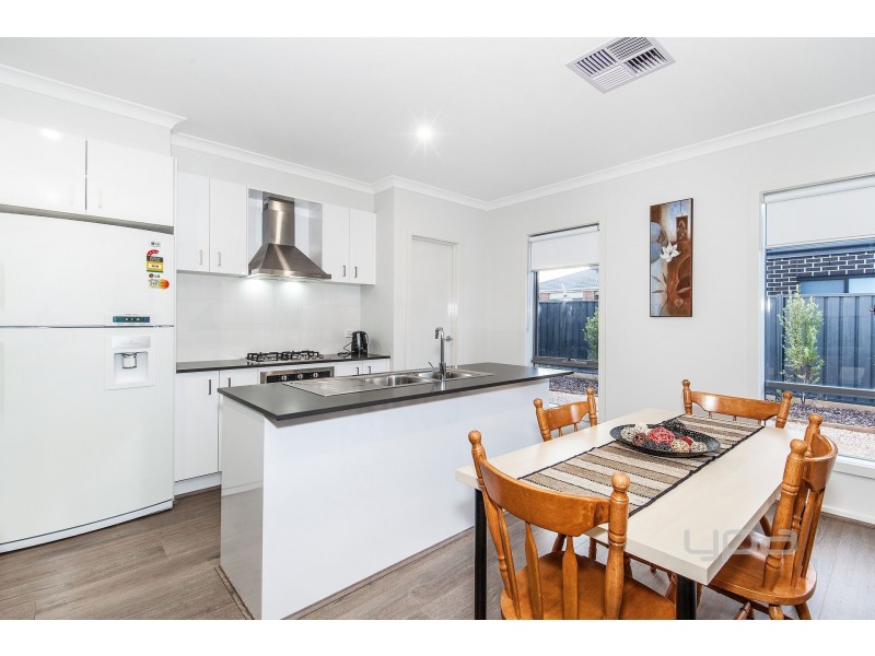 4 Axis Avenue, Plumpton VIC 3335