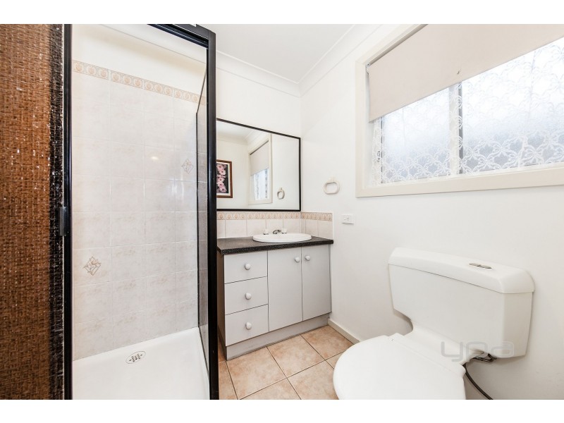 22  Macklin Way, Caroline Springs VIC 3023