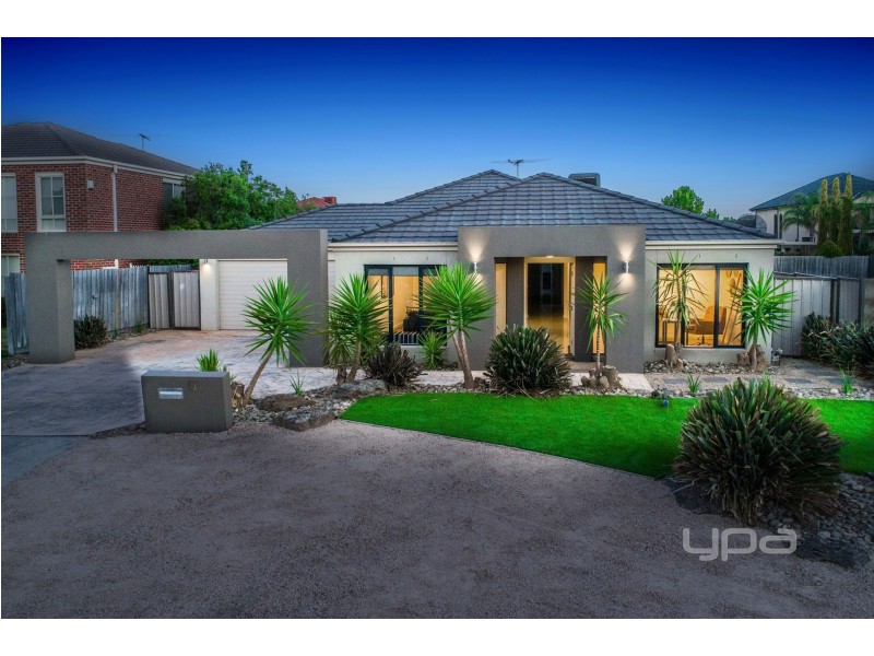 17 Stedman Court, Taylors Lakes VIC 3038