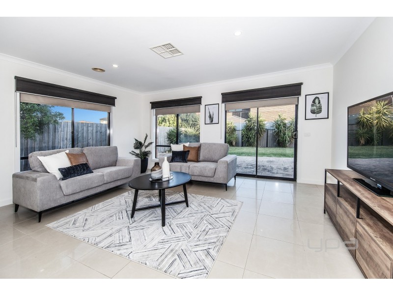 17 Stedman Court, Taylors Lakes VIC 3038