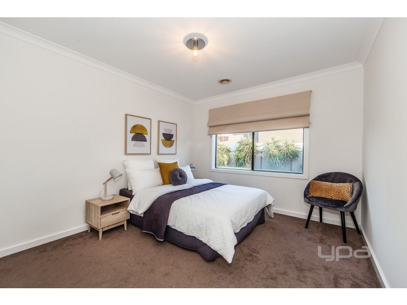 17 Stedman Court, Taylors Lakes VIC 3038