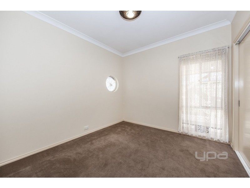 36 Naracoorte Drive, Caroline Springs VIC 3023