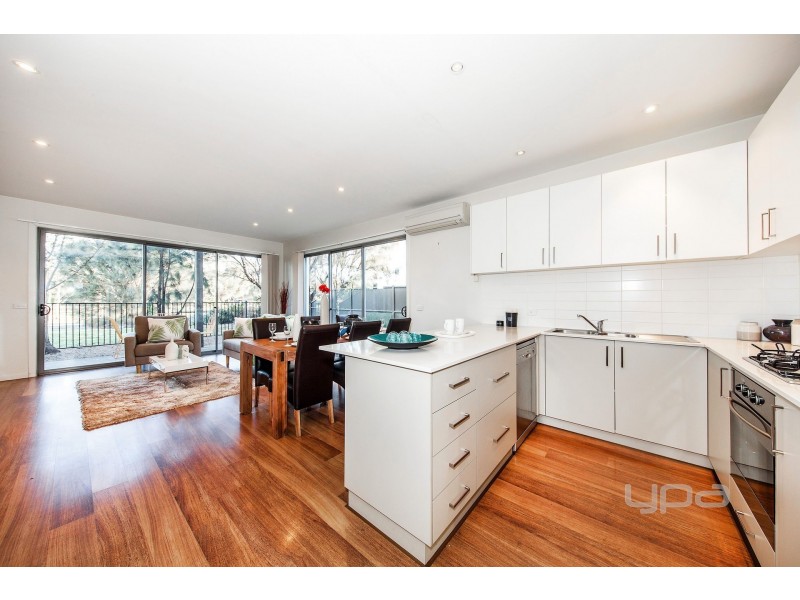 9/1-5 The Close, Caroline Springs VIC 3023