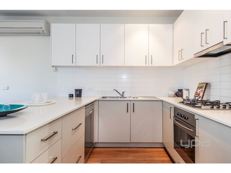 9/1-5 The Close, Caroline Springs VIC 3023