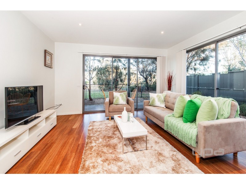 9/1-5 The Close, Caroline Springs VIC 3023