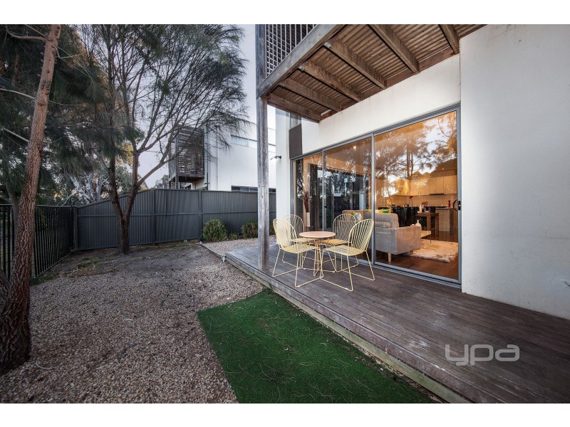 9/1-5 The Close, Caroline Springs VIC 3023