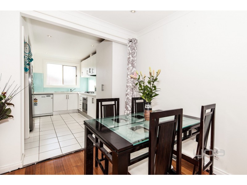 1/5 Stevenston Street, Deer Park VIC 3023