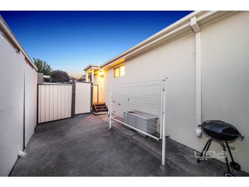 1/5 Stevenston Street, Deer Park VIC 3023