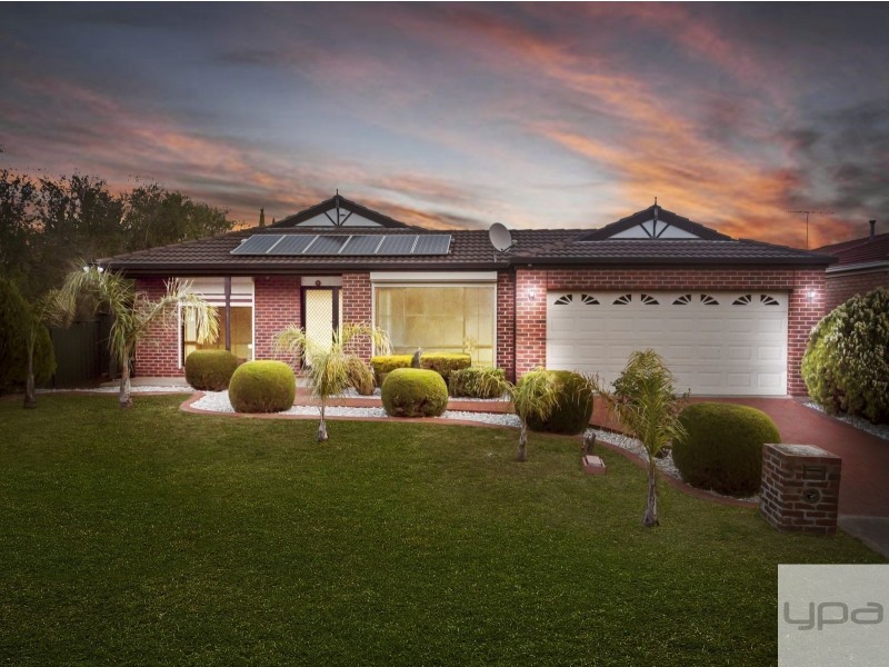 7 Cuthbert Place, Burnside VIC 3023