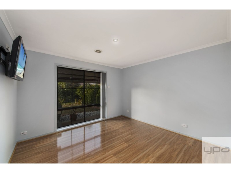 7 Cuthbert Place, Burnside VIC 3023