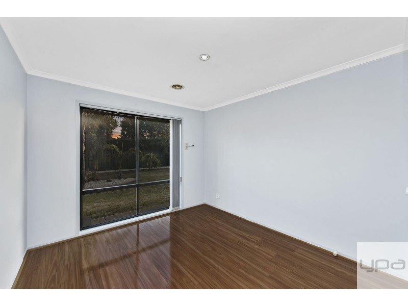 7 Cuthbert Place, Burnside VIC 3023