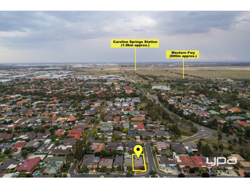 39 Goulburn Circuit, Caroline Springs VIC 3023