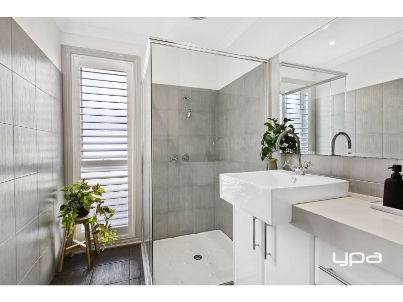 37 Watervale Boulevard, Taylors Hill VIC 3037