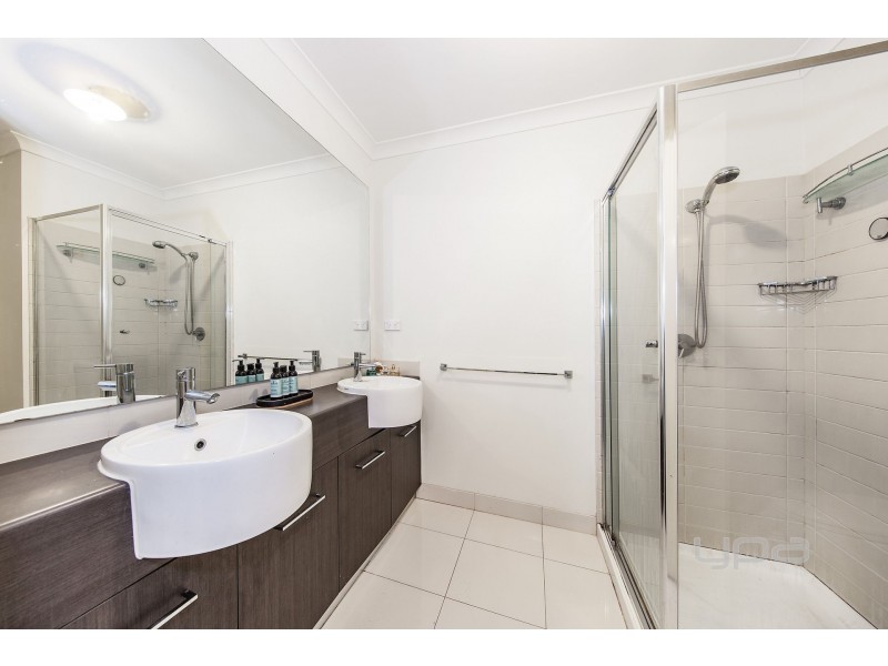 19 Mimosa Way, Burnside Heights VIC 3023