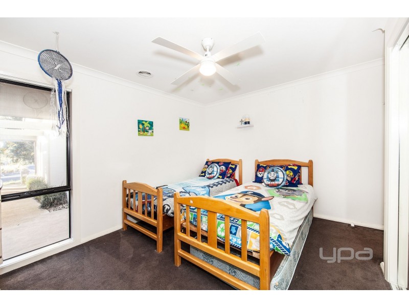 19 Mimosa Way, Burnside Heights VIC 3023