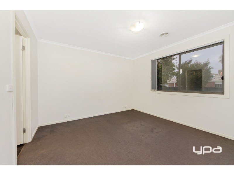 9 Ormesby Place, Deer Park VIC 3023