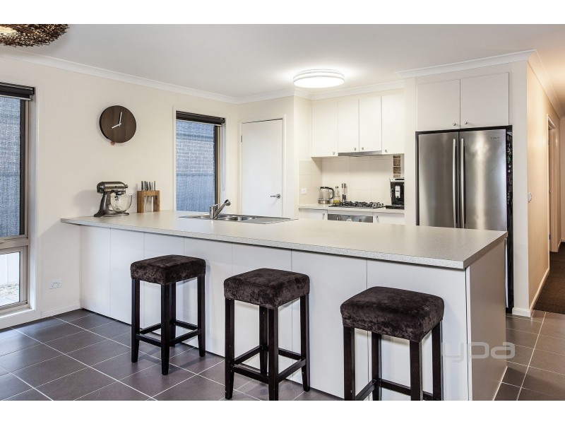 12 Scales Lane, Burnside Heights VIC 3023