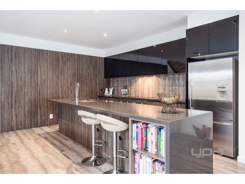 7 Monckton Place, Caroline Springs VIC 3023