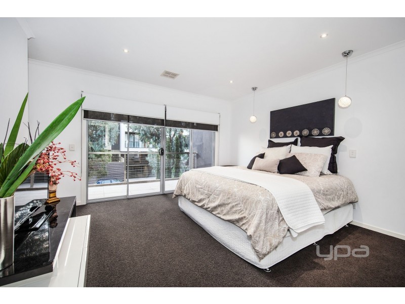 7 Monckton Place, Caroline Springs VIC 3023