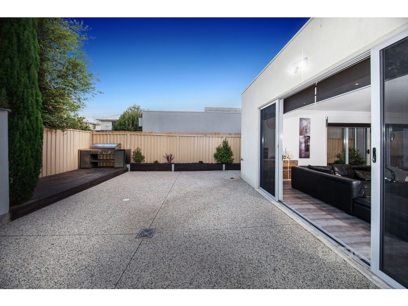 7 Monckton Place, Caroline Springs VIC 3023