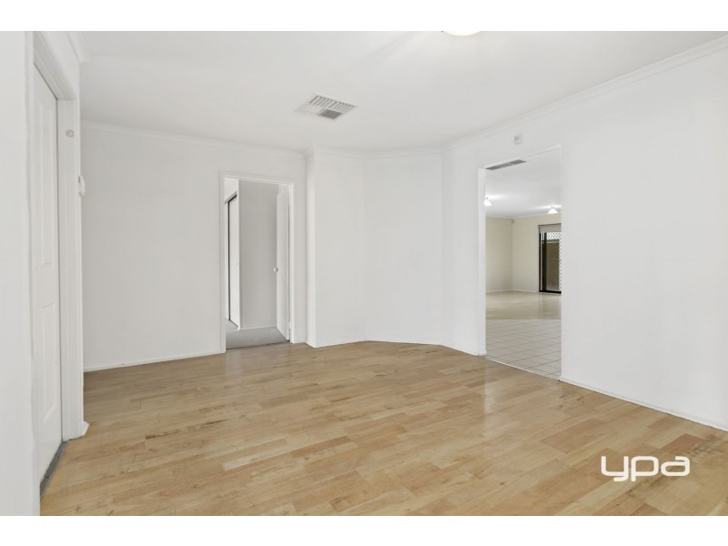 91 John Paul Drive, Hillside VIC 3037