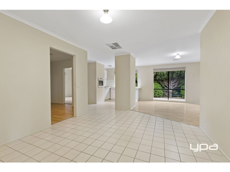 91 John Paul Drive, Hillside VIC 3037