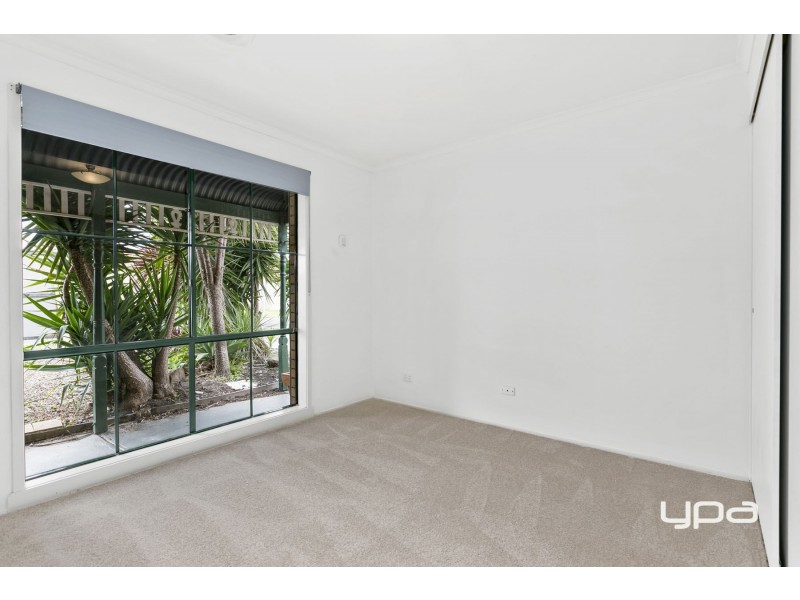 91 John Paul Drive, Hillside VIC 3037