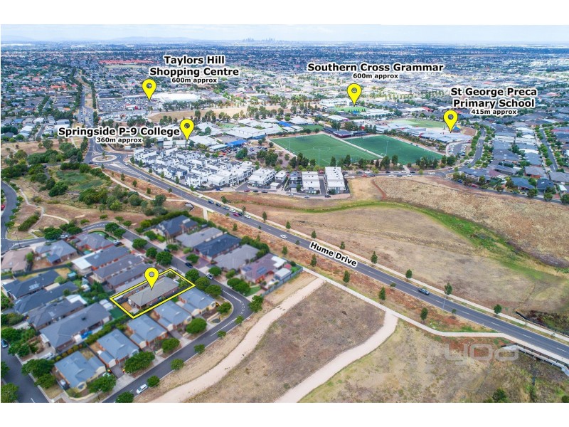 21 Streeton Avenue, Caroline Springs VIC 3023