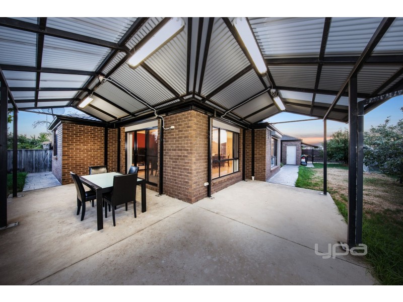 19 Domain Avenue, Burnside Heights VIC 3023