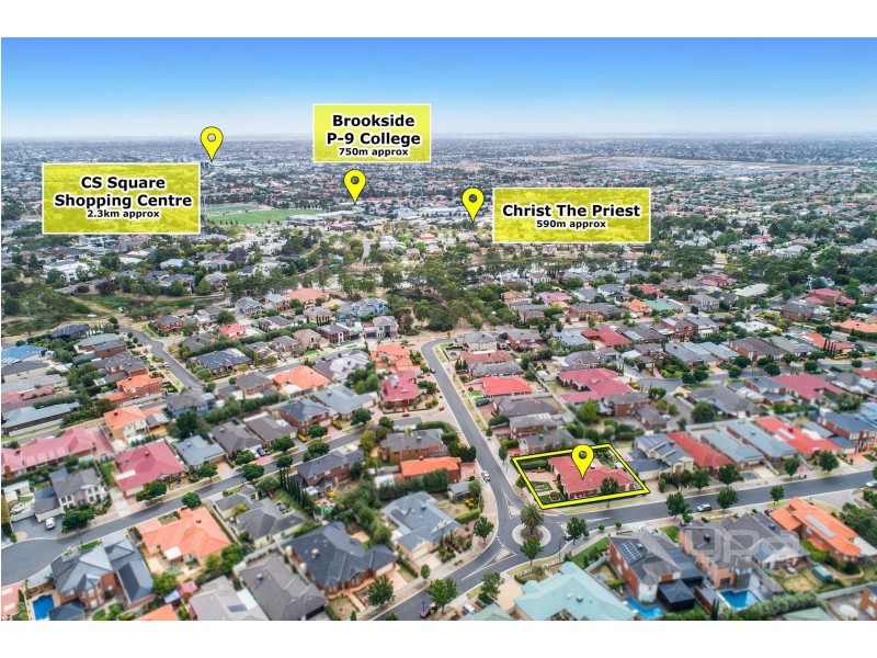 35 Victoria Way, Caroline Springs VIC 3023