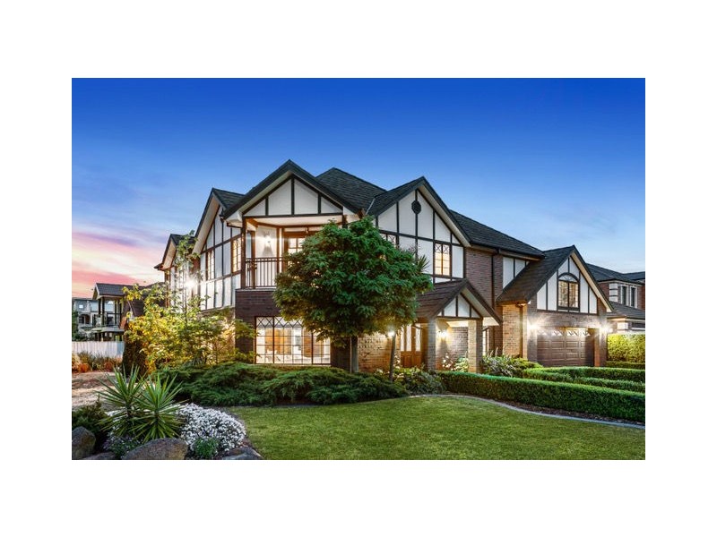 3 Morea Close, Caroline Springs VIC 3023