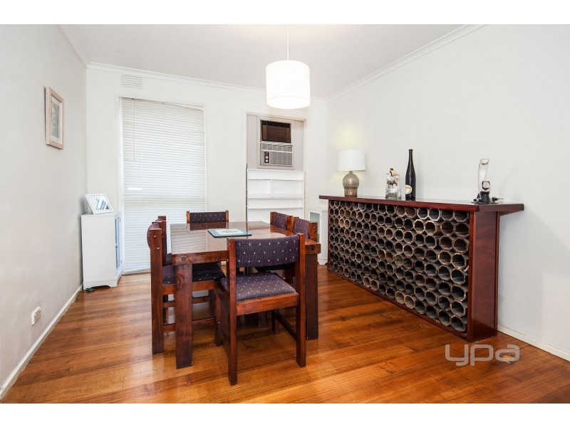 1 Meadowbank Court, Kings Park VIC 3021