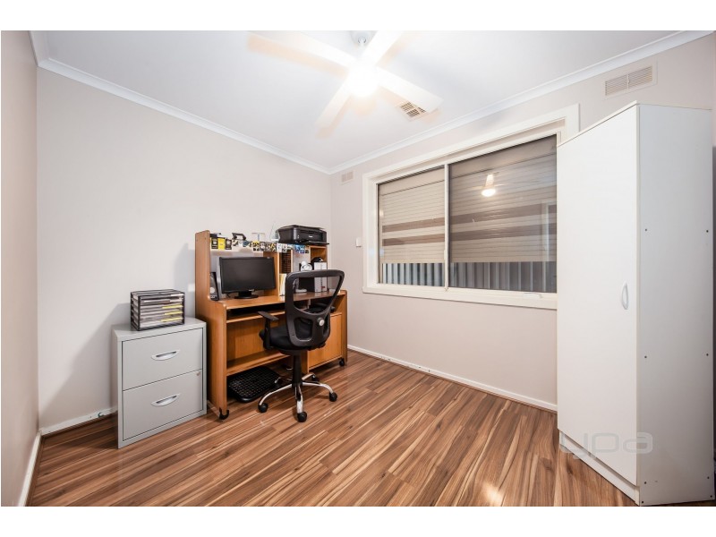 21 Tarlee Drive, Albanvale VIC 3021