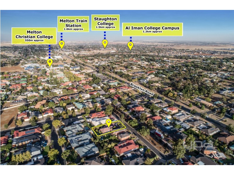 17 Glenbrook Gardens, Brookfield VIC 3338