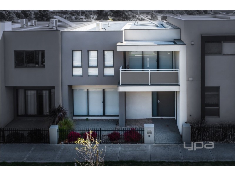145 The Esplanade, Caroline Springs VIC 3023
