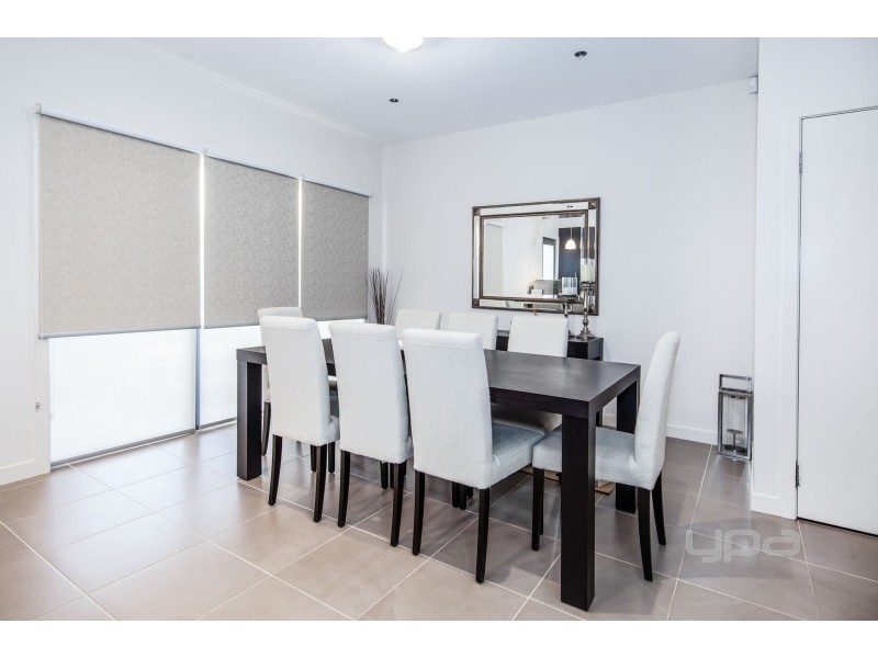 145 The Esplanade, Caroline Springs VIC 3023