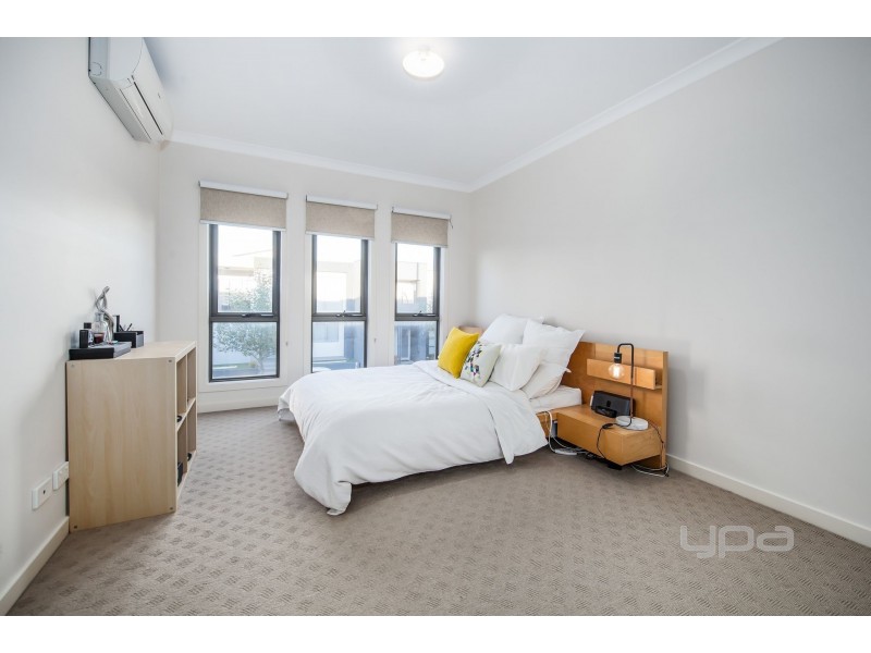 145 The Esplanade, Caroline Springs VIC 3023