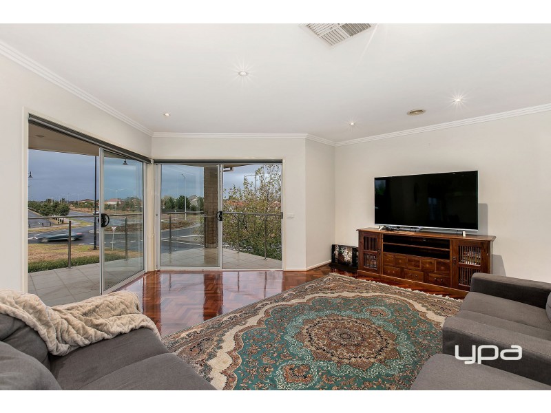283 Westwood Drive, Burnside VIC 3023