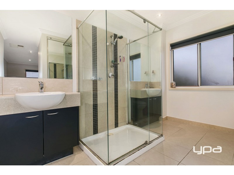 283 Westwood Drive, Burnside VIC 3023