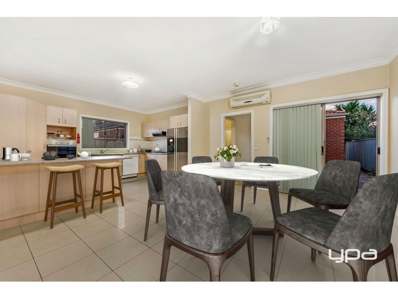 66 Herrington Turn, Caroline Springs VIC 3023