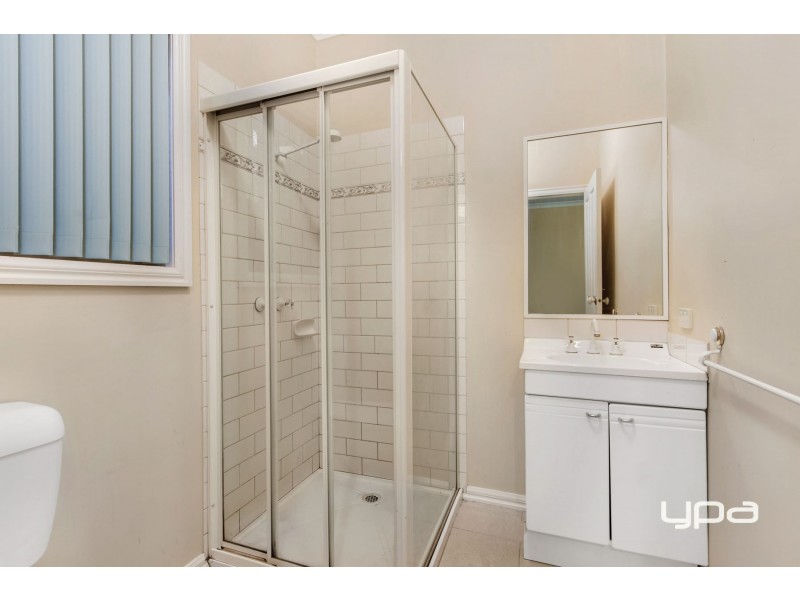 66 Herrington Turn, Caroline Springs VIC 3023