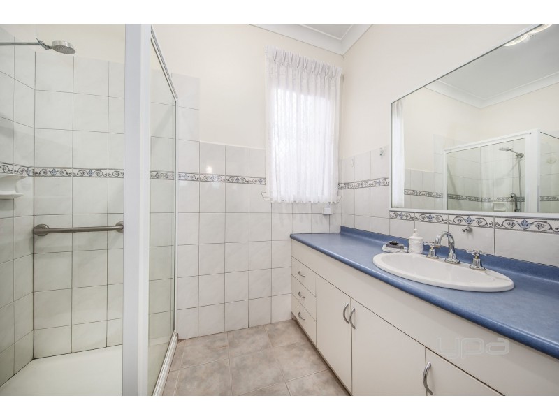 12a Quinn Street, Deer Park VIC 3023