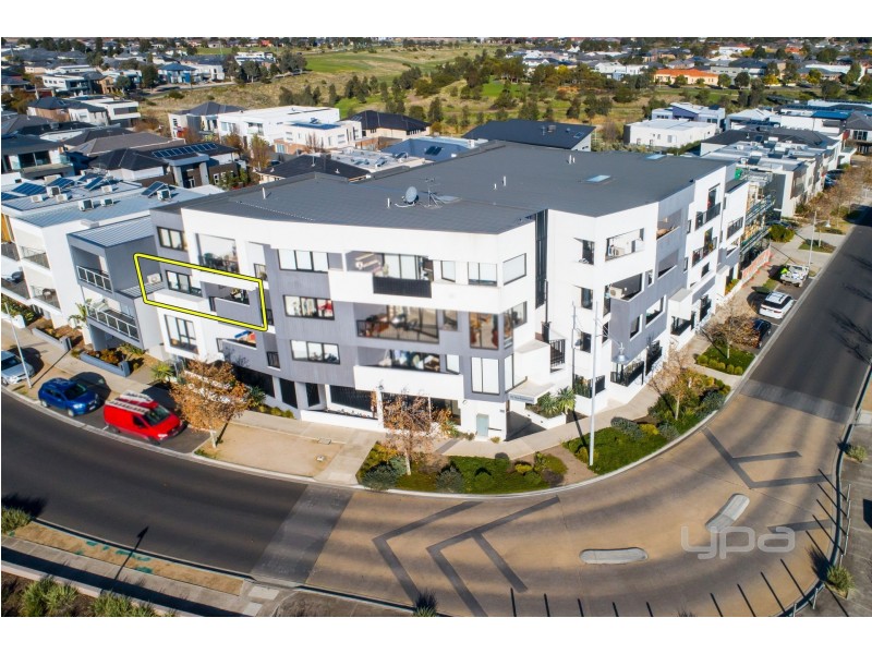 16/76 The Esplanade, Caroline Springs VIC 3023