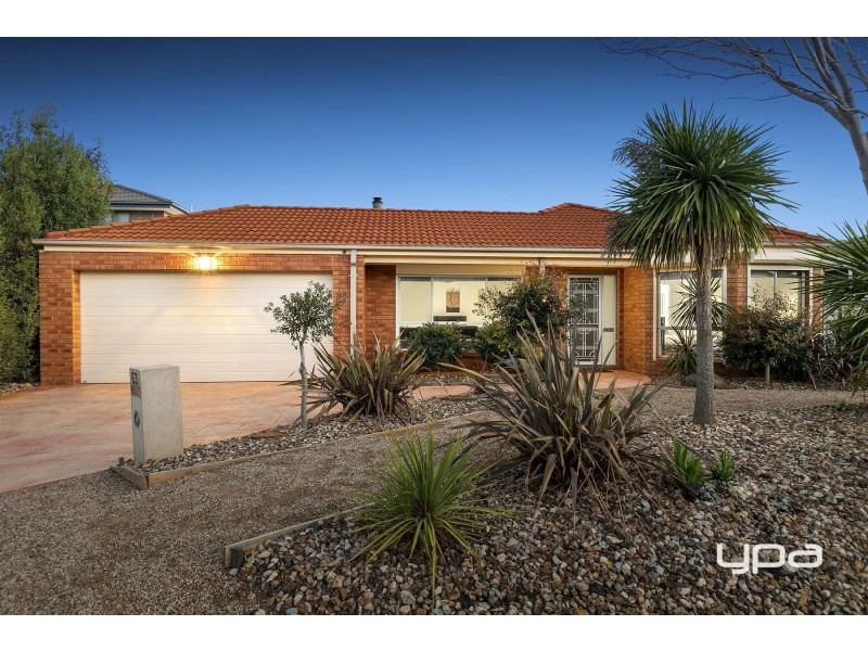 53 Jindabyne Avenue, Taylors Hill VIC 3037