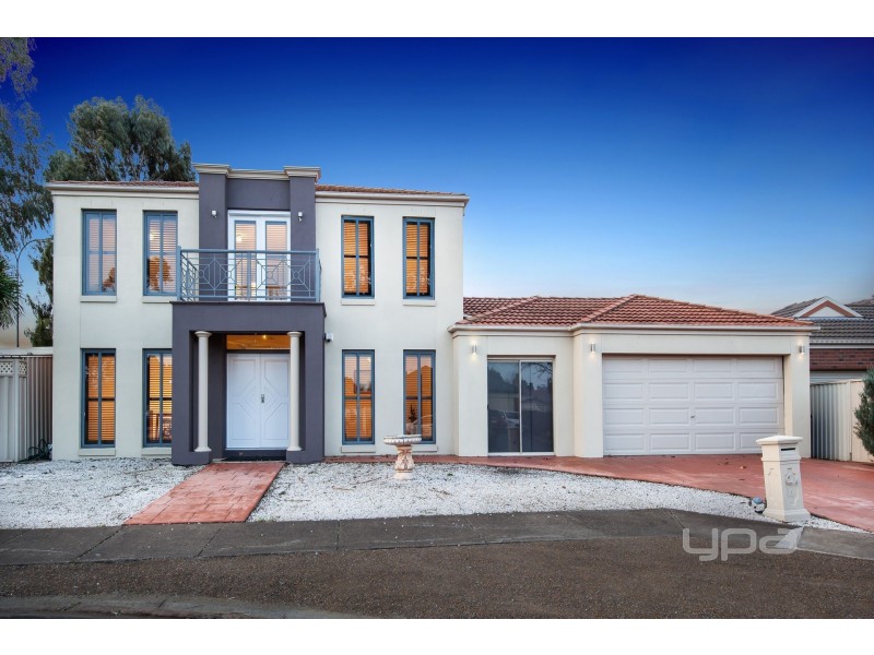 4 Welsh Court, Caroline Springs VIC 3023